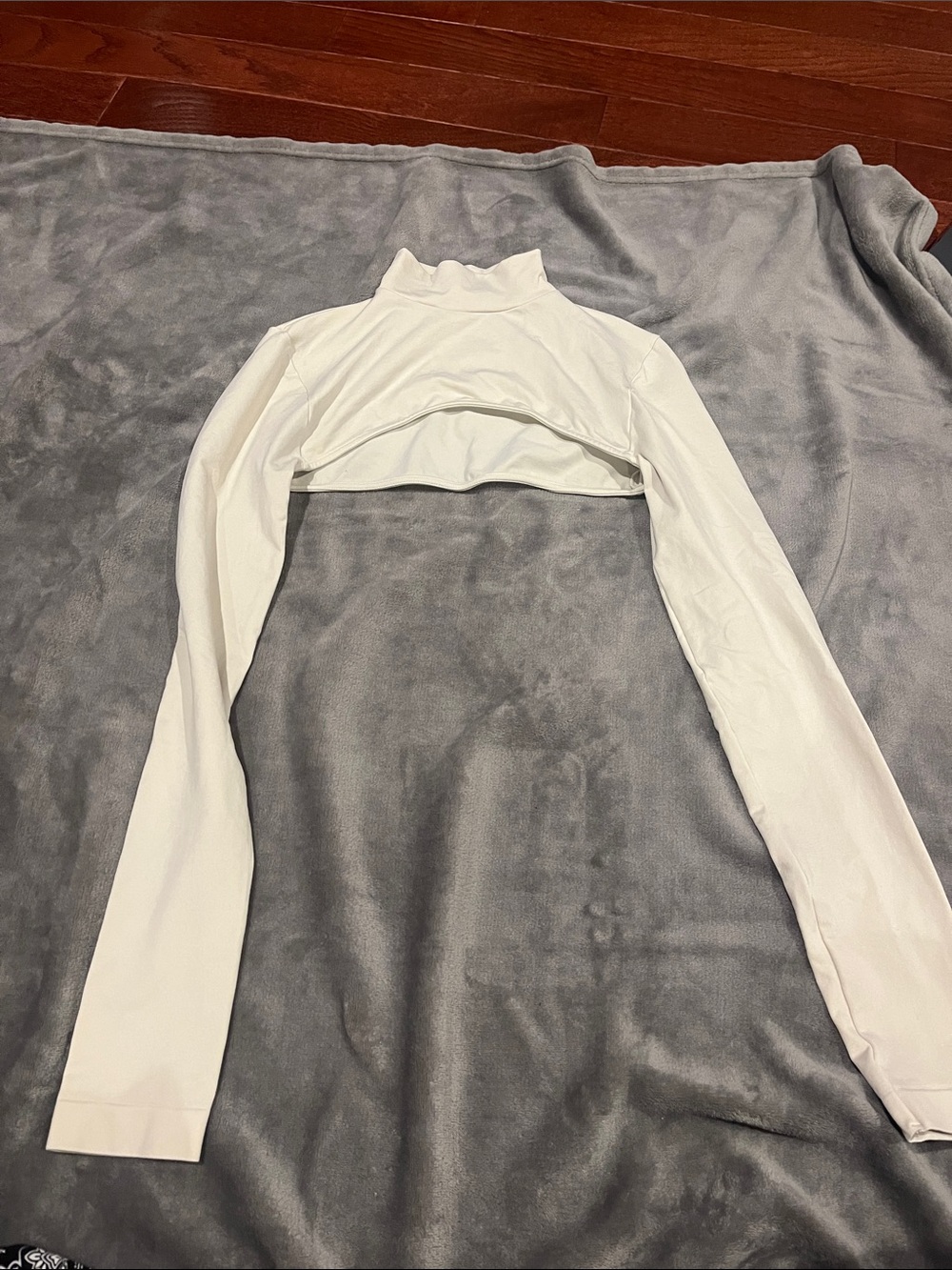 Forever 21 White Long Sleeve Crop Top